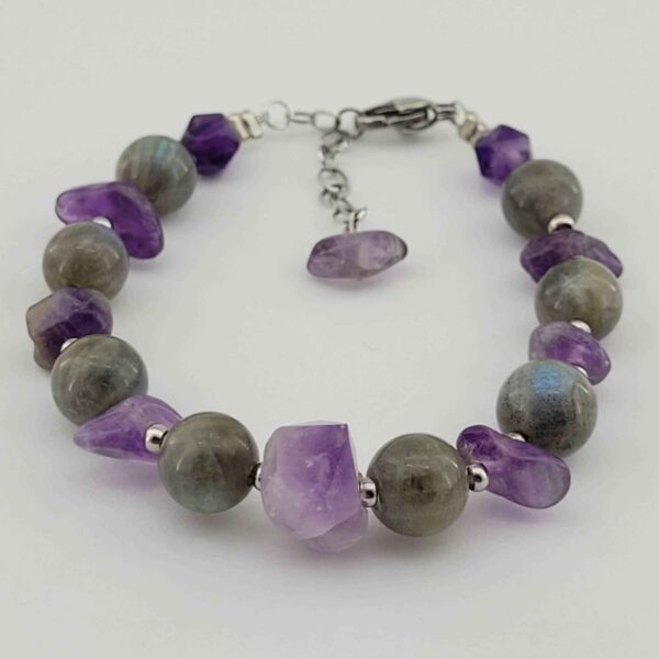 Beaded Bracelet for Women – Amethyst & Labradorite Gemstones