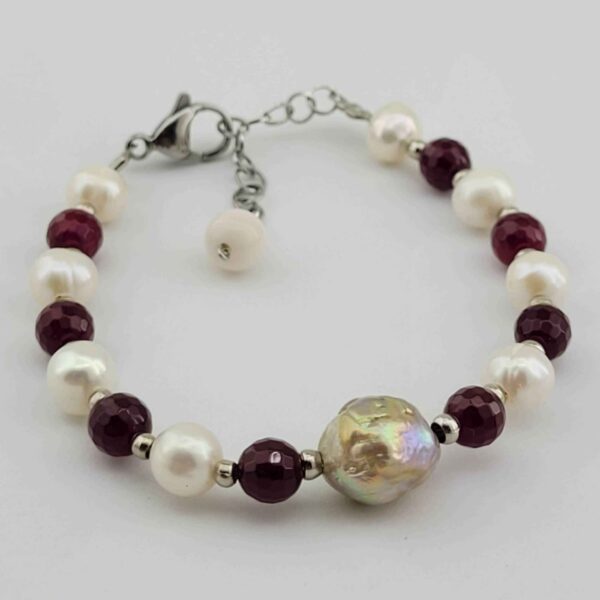 Beaded Bracelet for Women – Pearl & Agate Gemstones