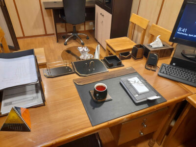 Wooden Office Desk Organizer – Model Avang (10 Pieces)