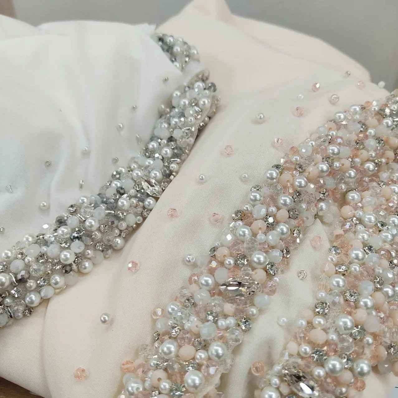 Iranian Bride’s Wedding Chador Model Morvarid Doozi