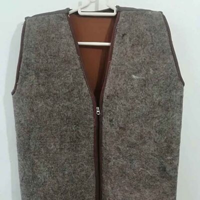 Natural Camel’s Wool Vest Model Tanpoosh