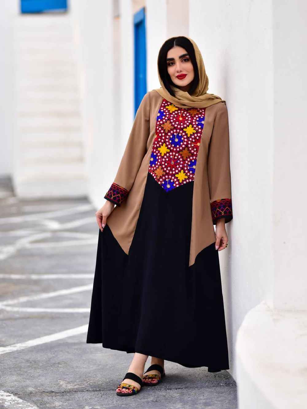 Women’s Long Sleeve Embroidered Dress Suitable for Outdoor Style Model Asoo