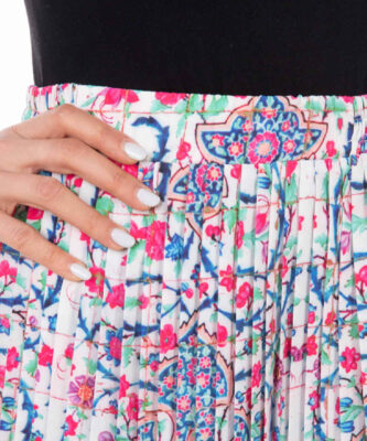 Women’s Pleated Midi Skirt Model Hadi
