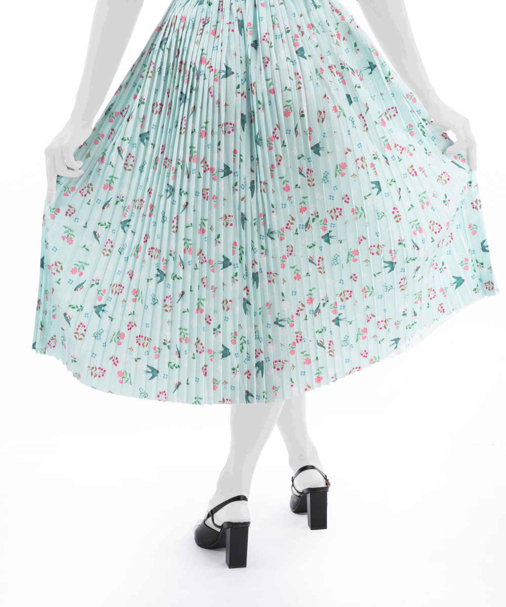 Women’s Pleated Midi Skirt Model Javid