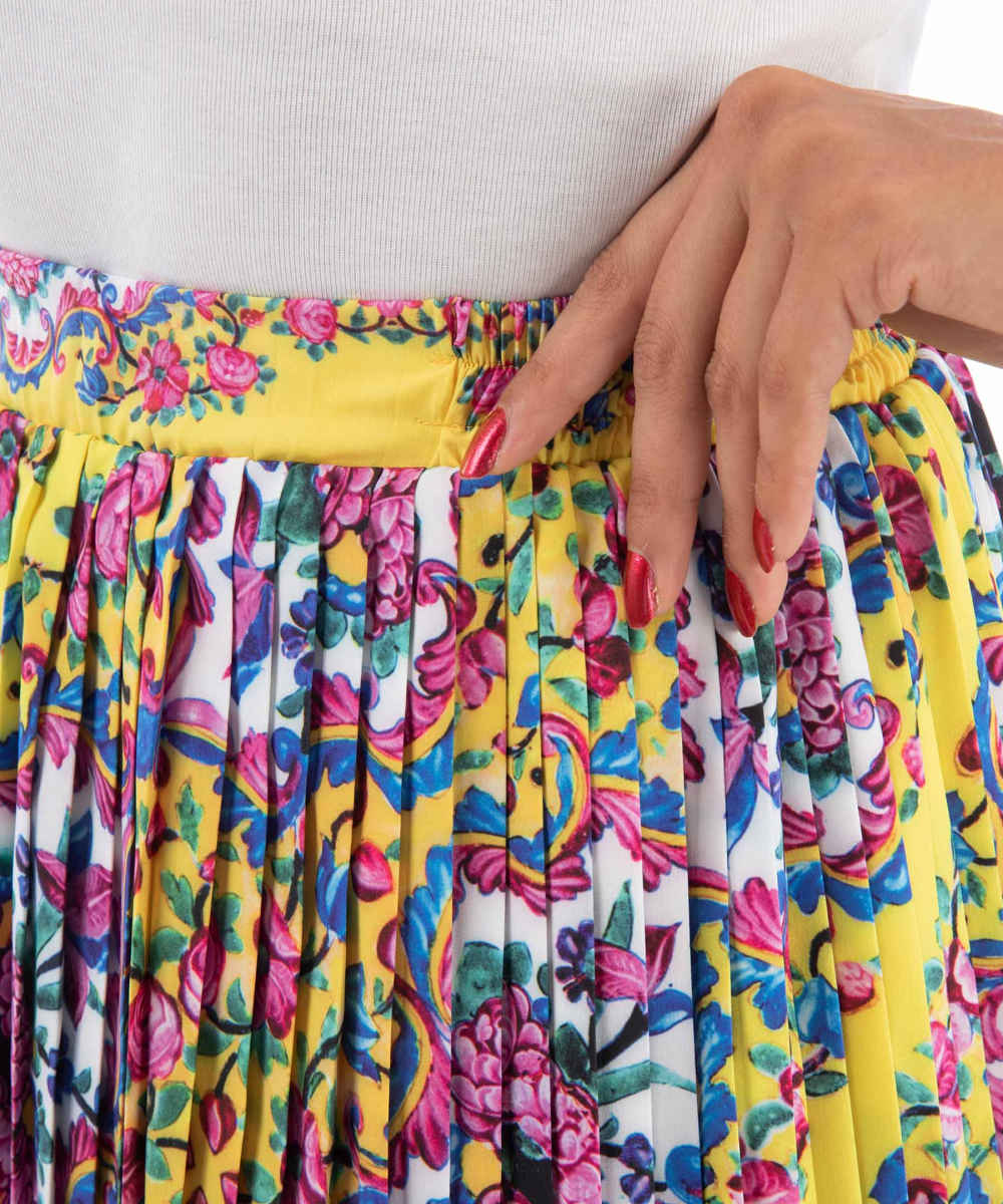 Women’s Pleated Midi Skirt Model Vestay