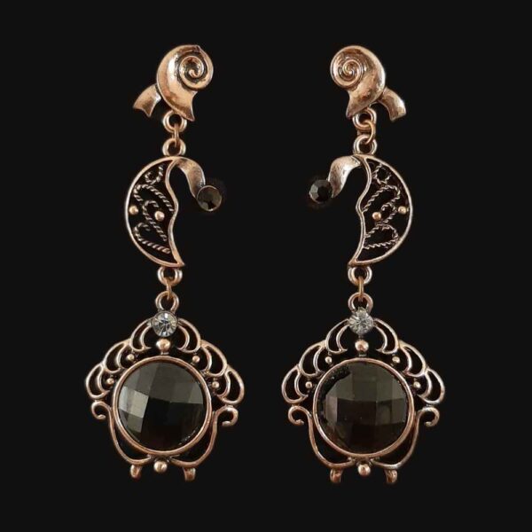 Dangle Metal Earrings with Traditional Style Saba