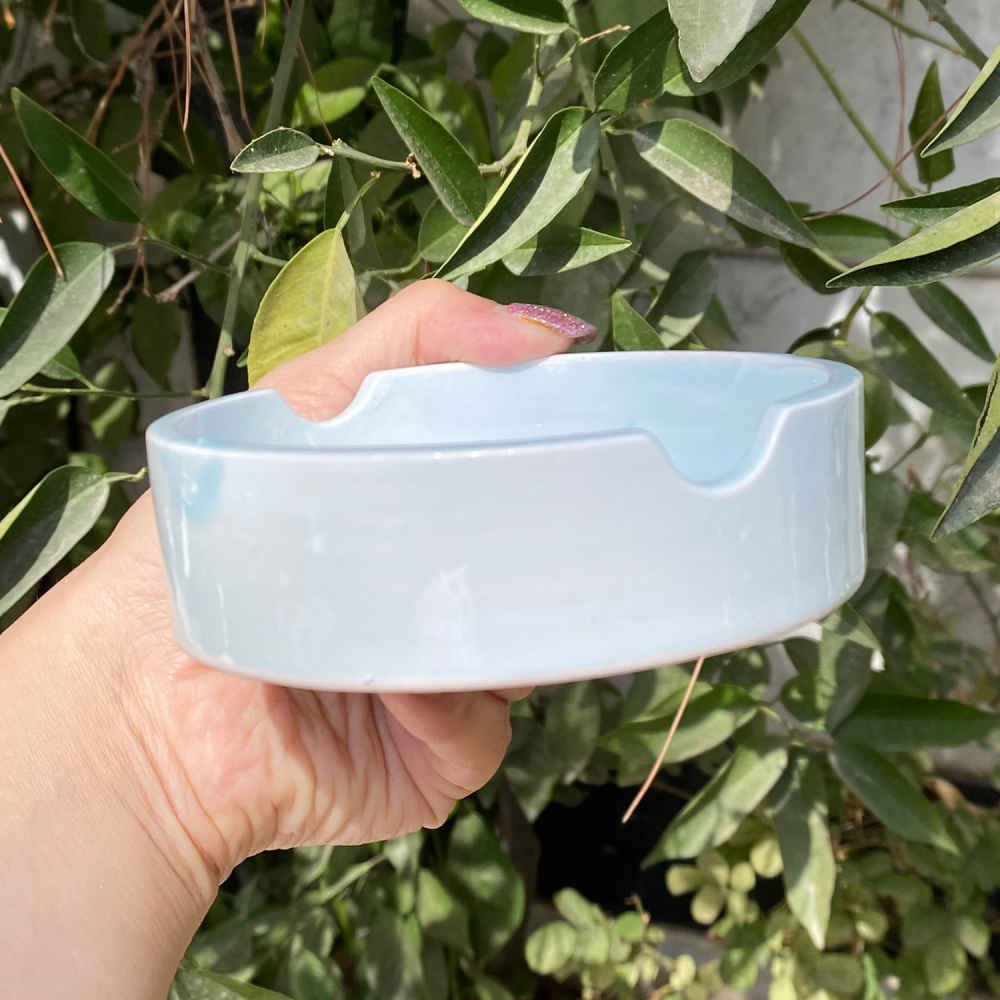 Handcrafted Ceramic Ashtray – Minimalist Cloud Design