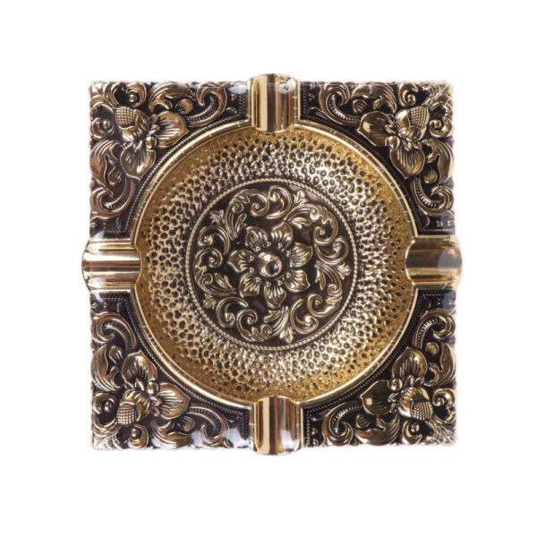 Engraved Metal Ashtray – Intricate Artistic Design Ilia