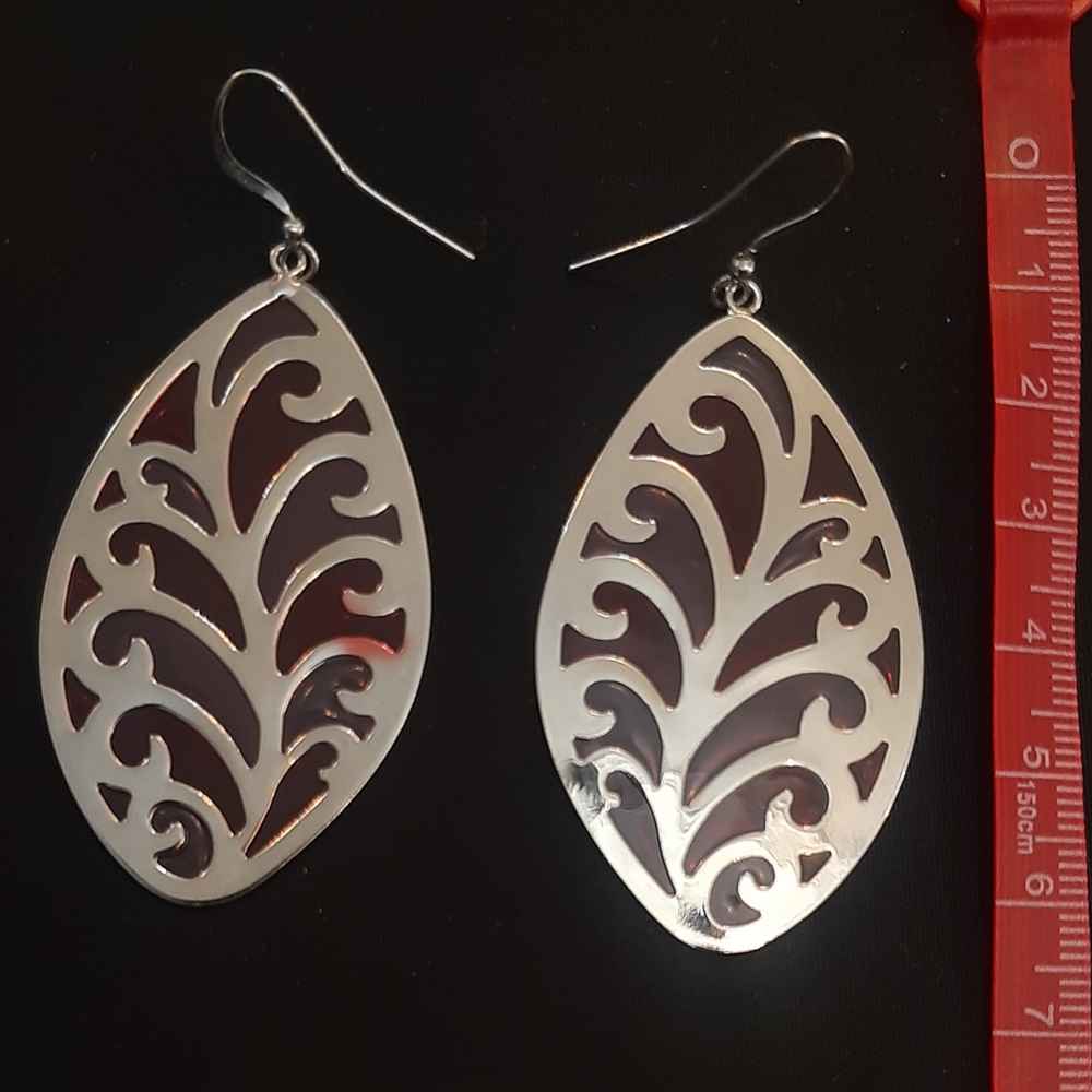 Dangle Metal Earrings with Traditional Style Nastaran