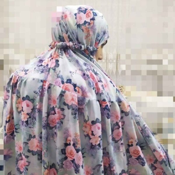 Islamic Namaz Chador with Sleeves for Women Ideal for Praying - Floral Pattern Sama