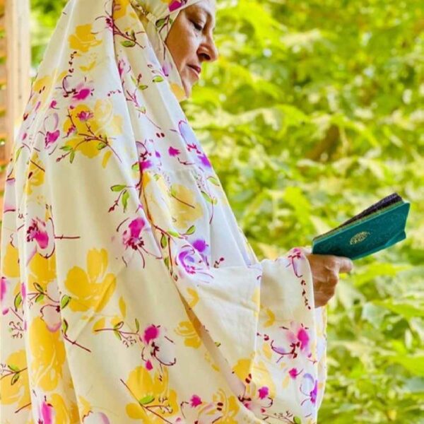 Islamic Namaz Chador with Sleeves for Women Ideal for Praying - Floral Pattern Setareh