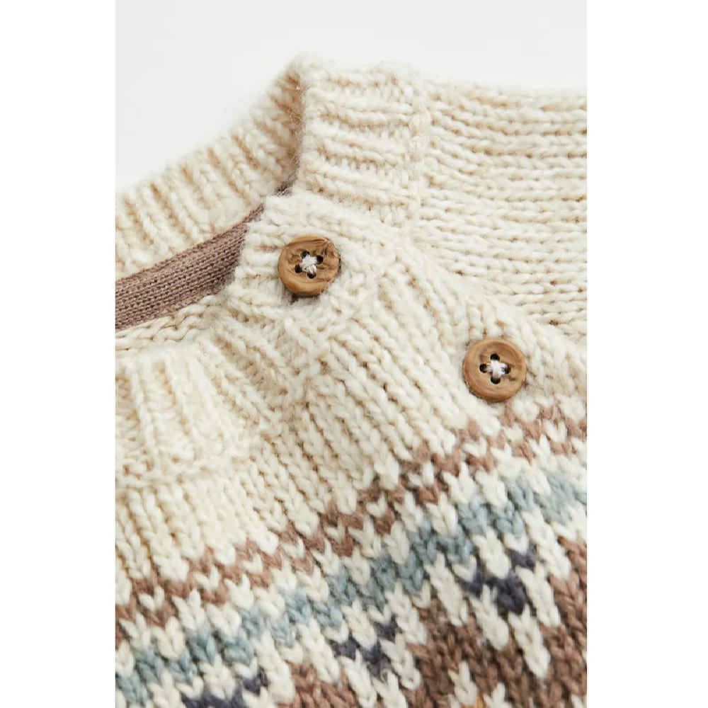 Baby Cream Knitted Sweater Model Mahoor