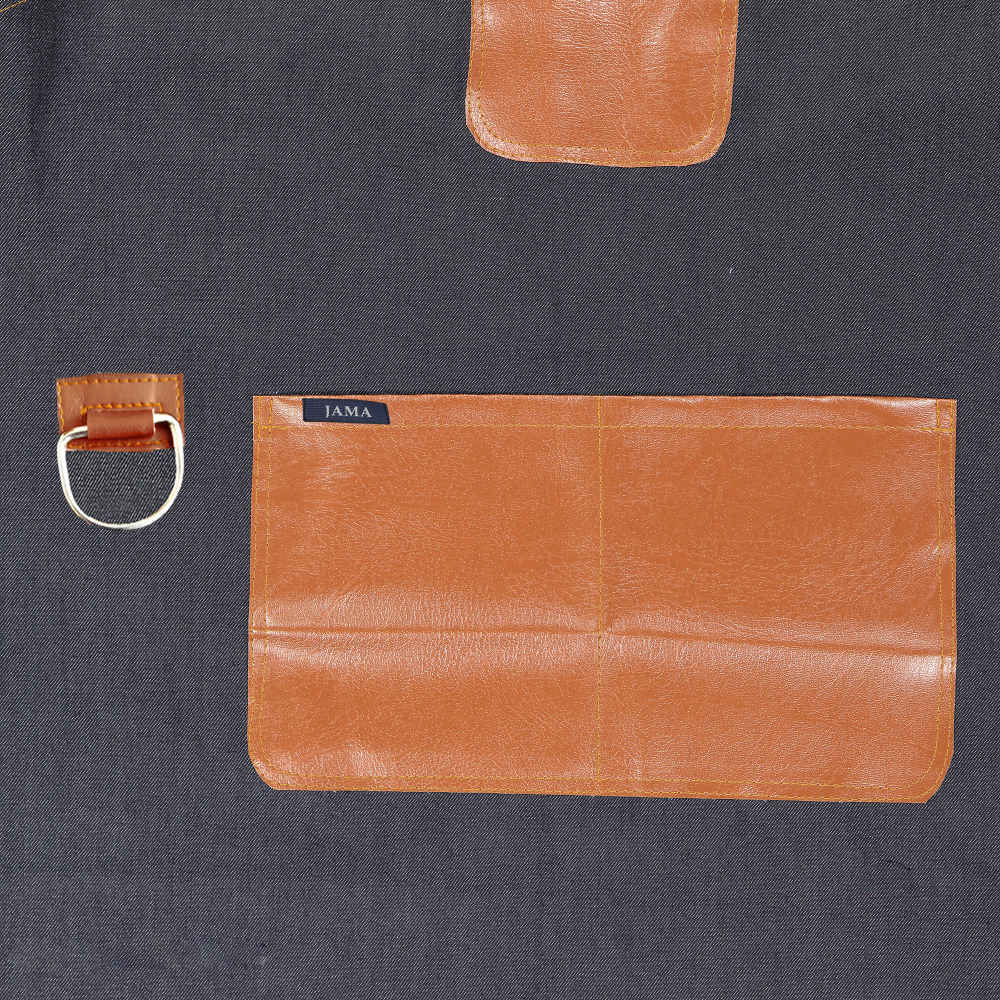 Leather Barista Apron – Model Jama – Sleek & Professional