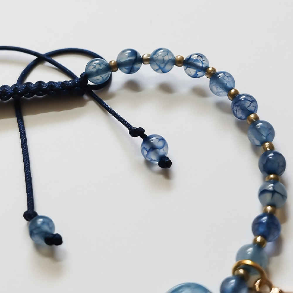 Beaded Bracelet for Women – Blue Hamsa Design