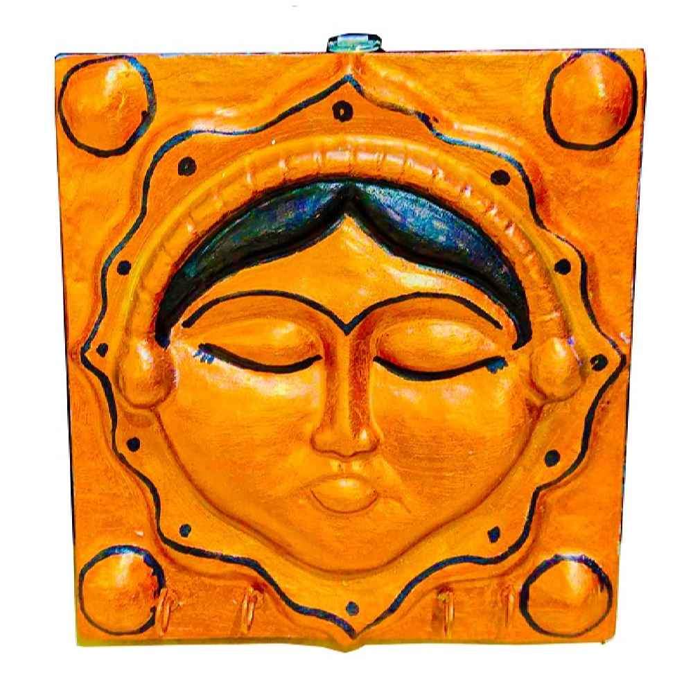 Decorative & Handcrafted Wall Key Holder with the Deign Face