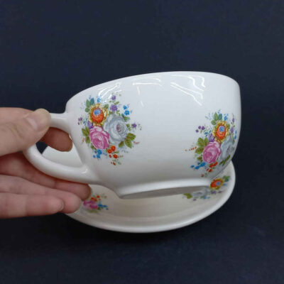 Persian Teacup with Saucer – Garden Ceramic Design