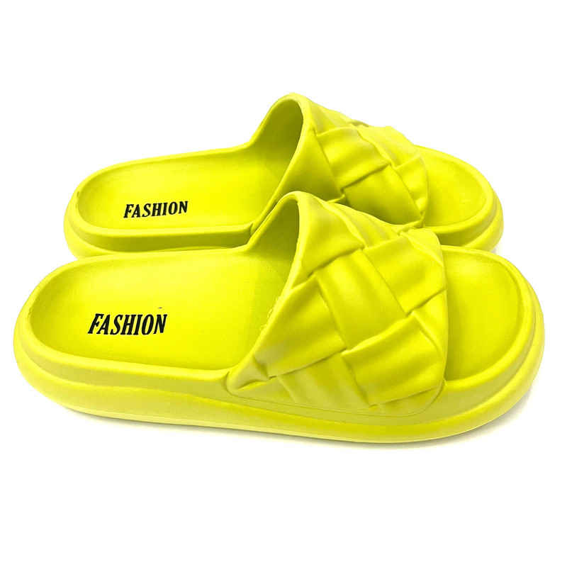 Soft Slider – Soft Cushioning with Thick Outsole