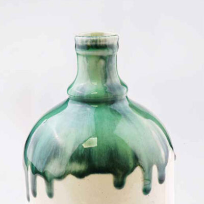 Pottery Bud Vase – Handcrafted Suitable for Gift or Decor with Drip Glaze Design
