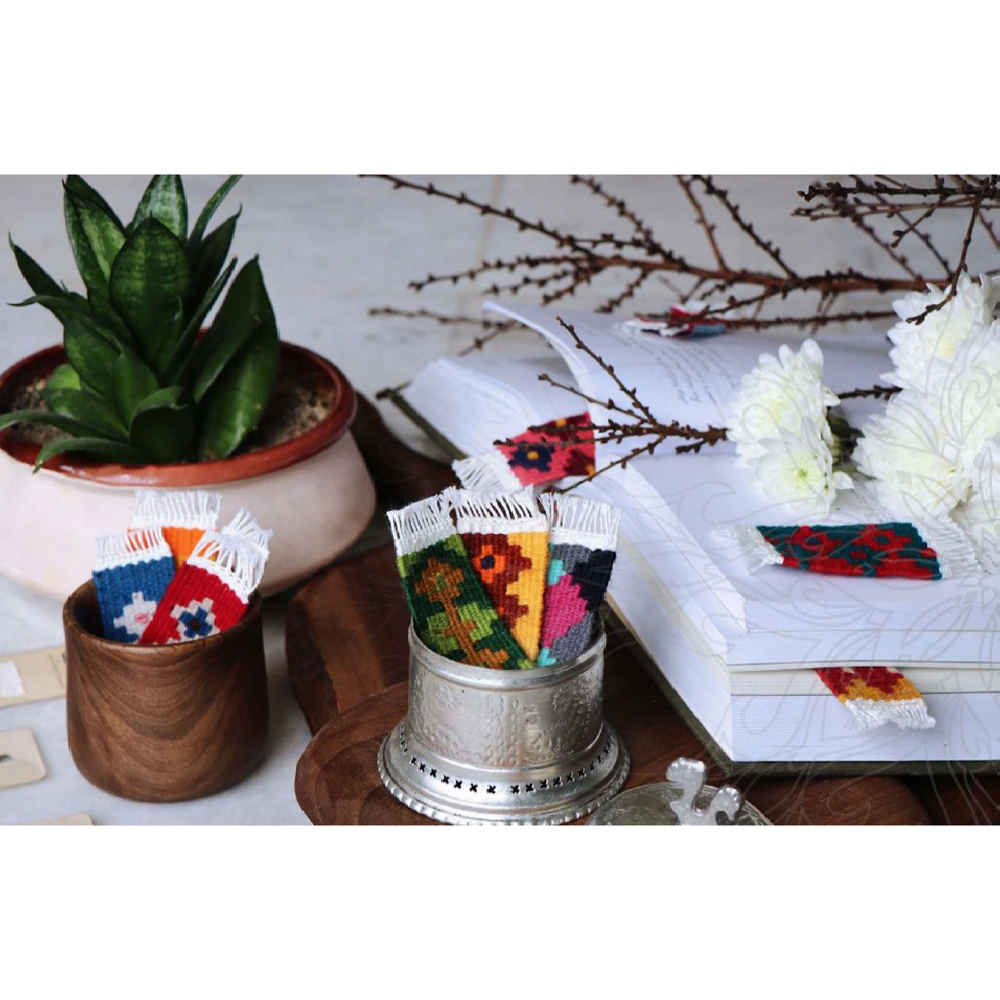 Persian Kilim Inspired Bookmark Model Yasin