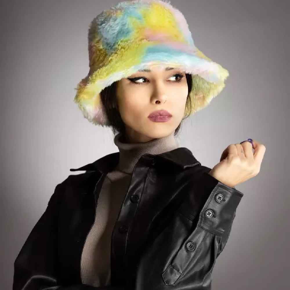 Women’s Winter Bucket Hat – Model Thick