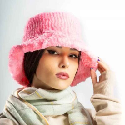 Women’s Faux Fur Bucket Hat – Model Simple Pink