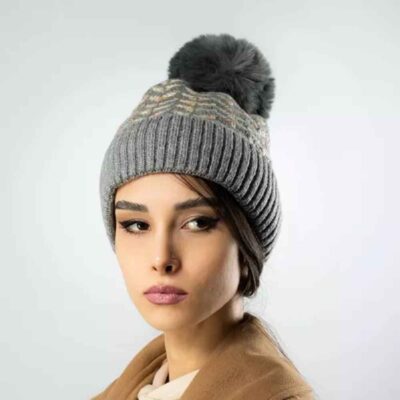 Women’s Knitted Winter Beanie – Model Zigzag