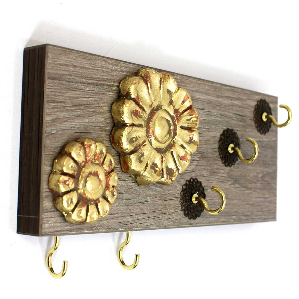 Decorative & Handcrafted Wall Key Holder Model Flower