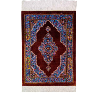 Islamic Prayer Rug Hand-Knotted Persian Rug for Salah in Silk