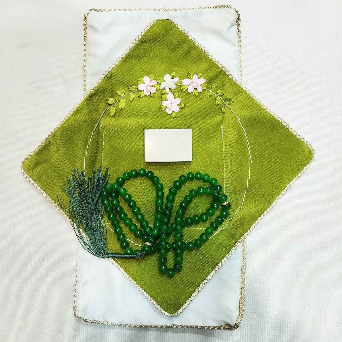 Travel Prayer Mat for Muslim Pocket Sized & Portable Sajada Behesht