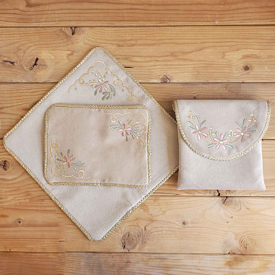 Travel Prayer Mat for Muslim Pocket Sized & Portable Sajada Melisa