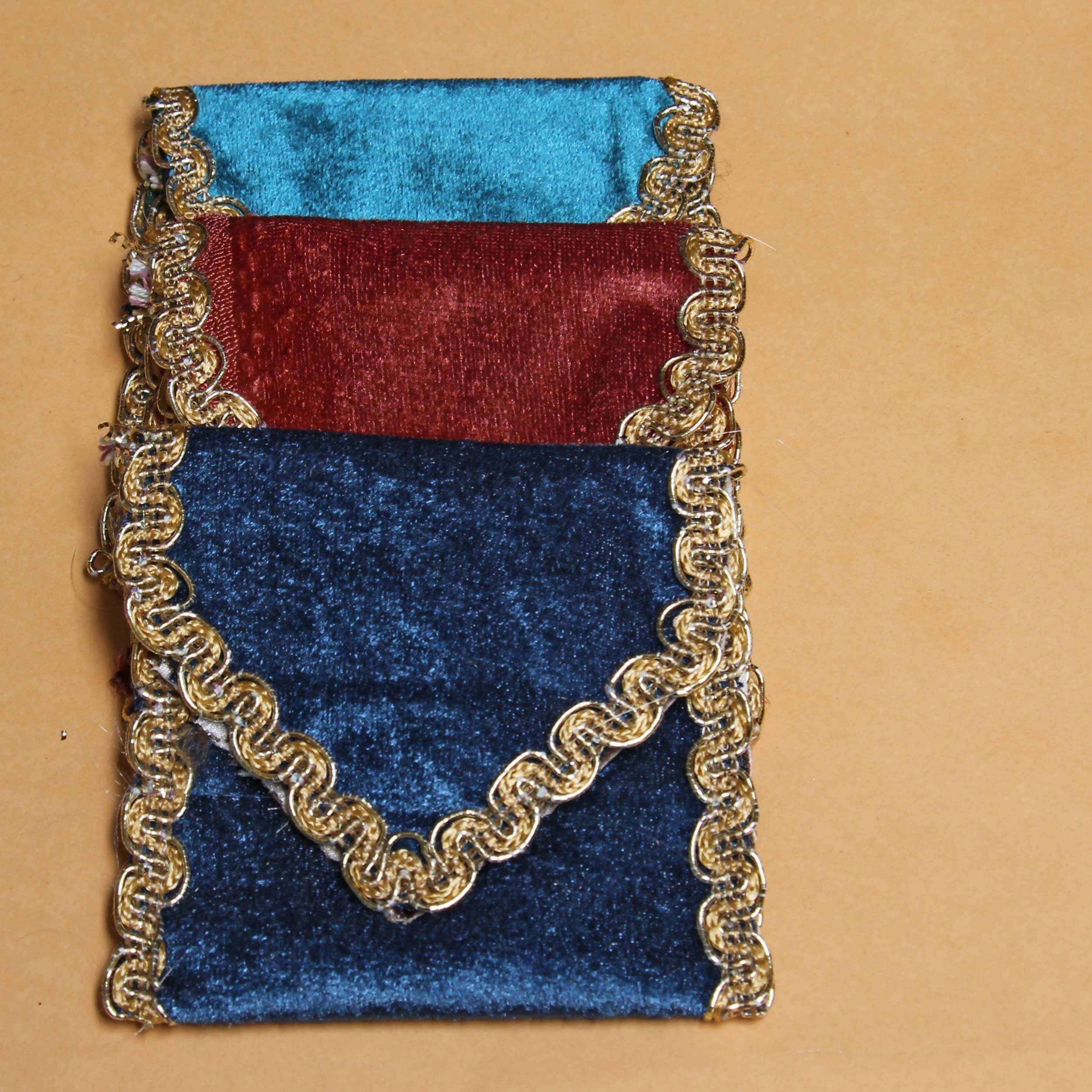 Travel Prayer Mat for Muslim Pocket Sized & Portable Sajada Negin