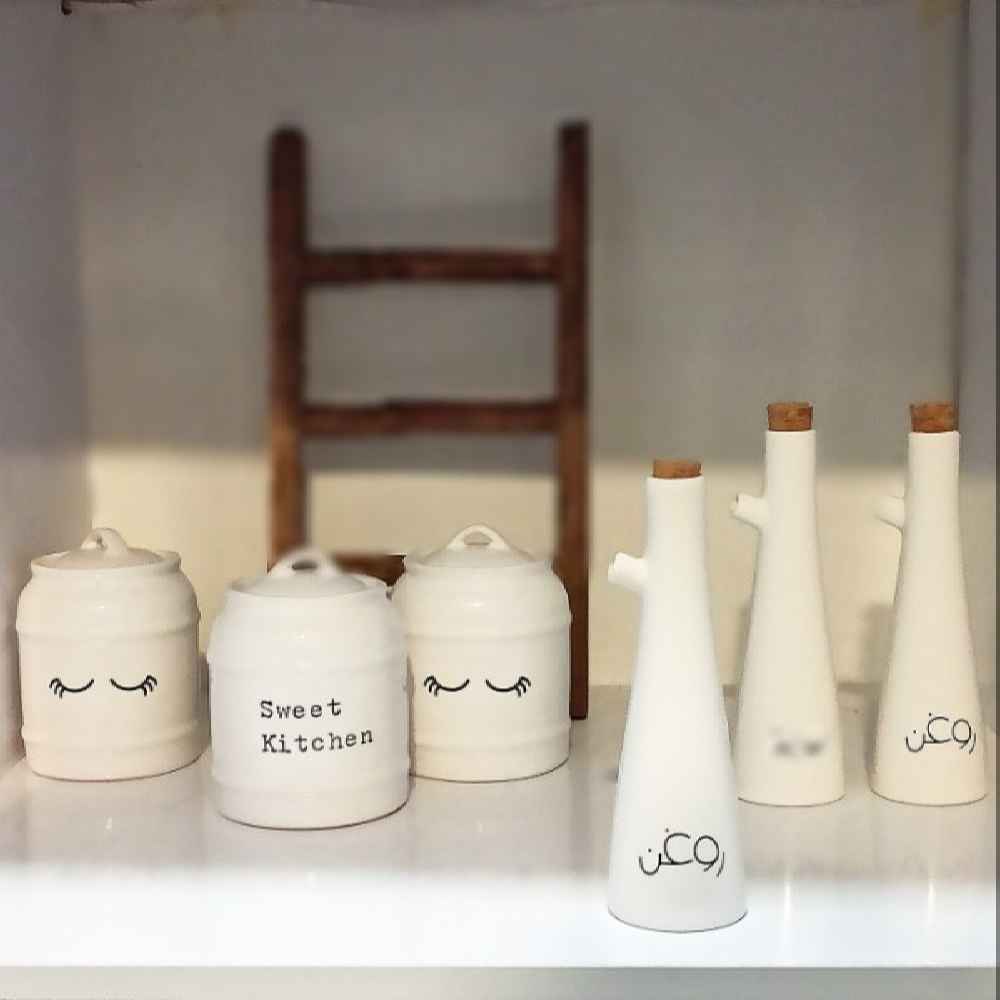 White Porcelain Oil Dispenser Bottle Tabletop for Kitchen Cooking