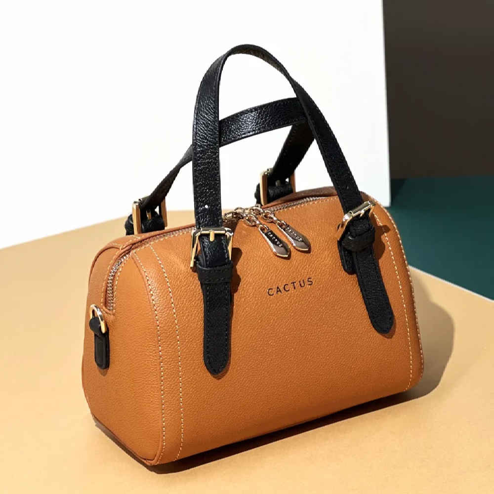 Bauletto Leather Handbag with Double Handles: Classic Style