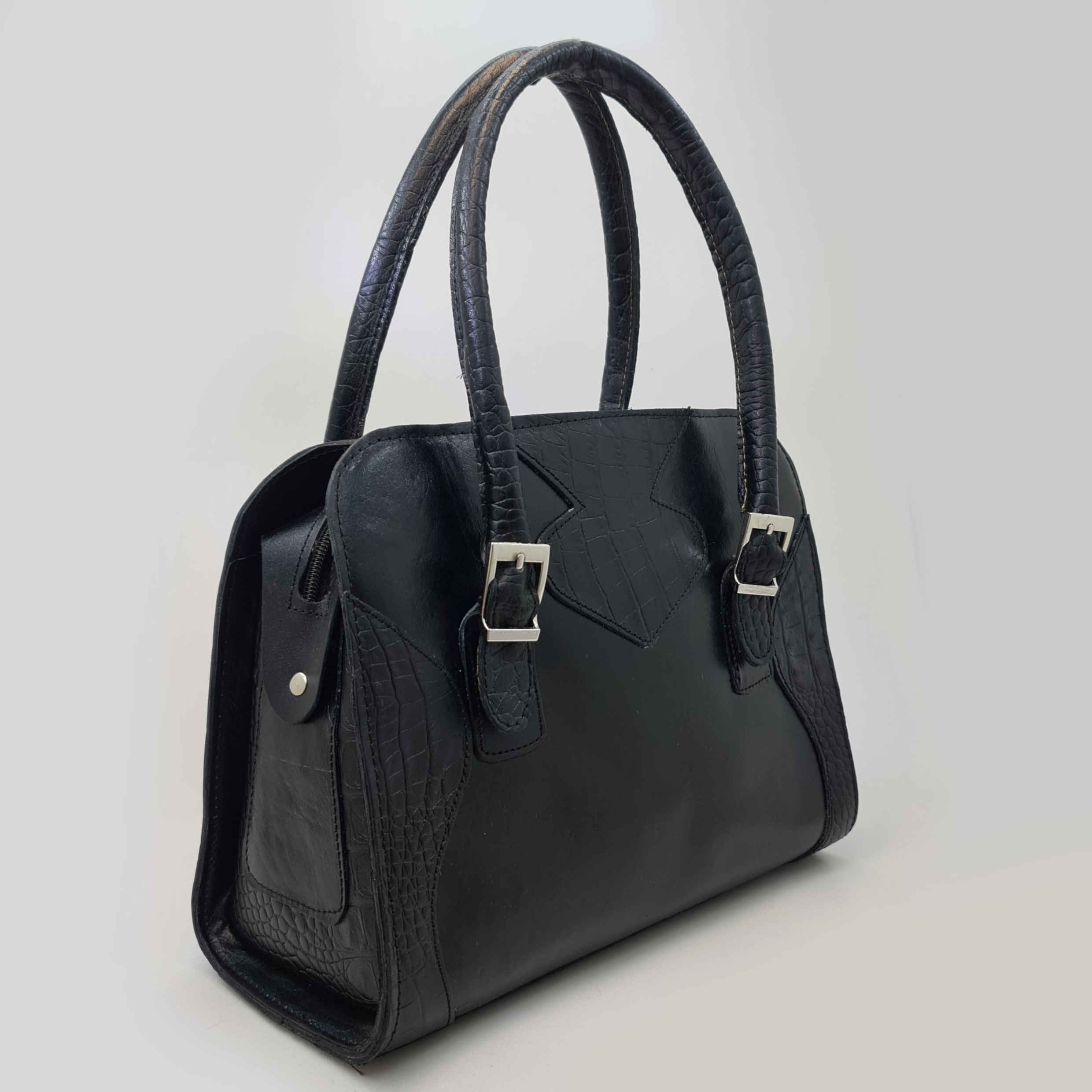 Bauletto Leather Handbag: Large Capacity Model Barney