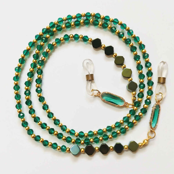 Beaded Glasses Chain – Handcrafted Green for Every Occasion