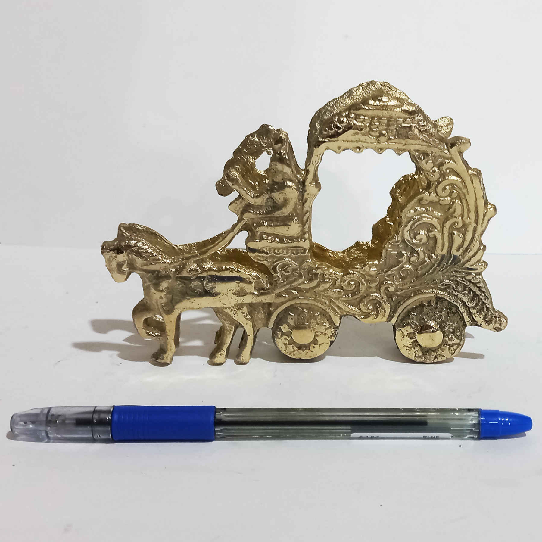 Brass Tissue Paper Holder – Carriage Design for Home Decor