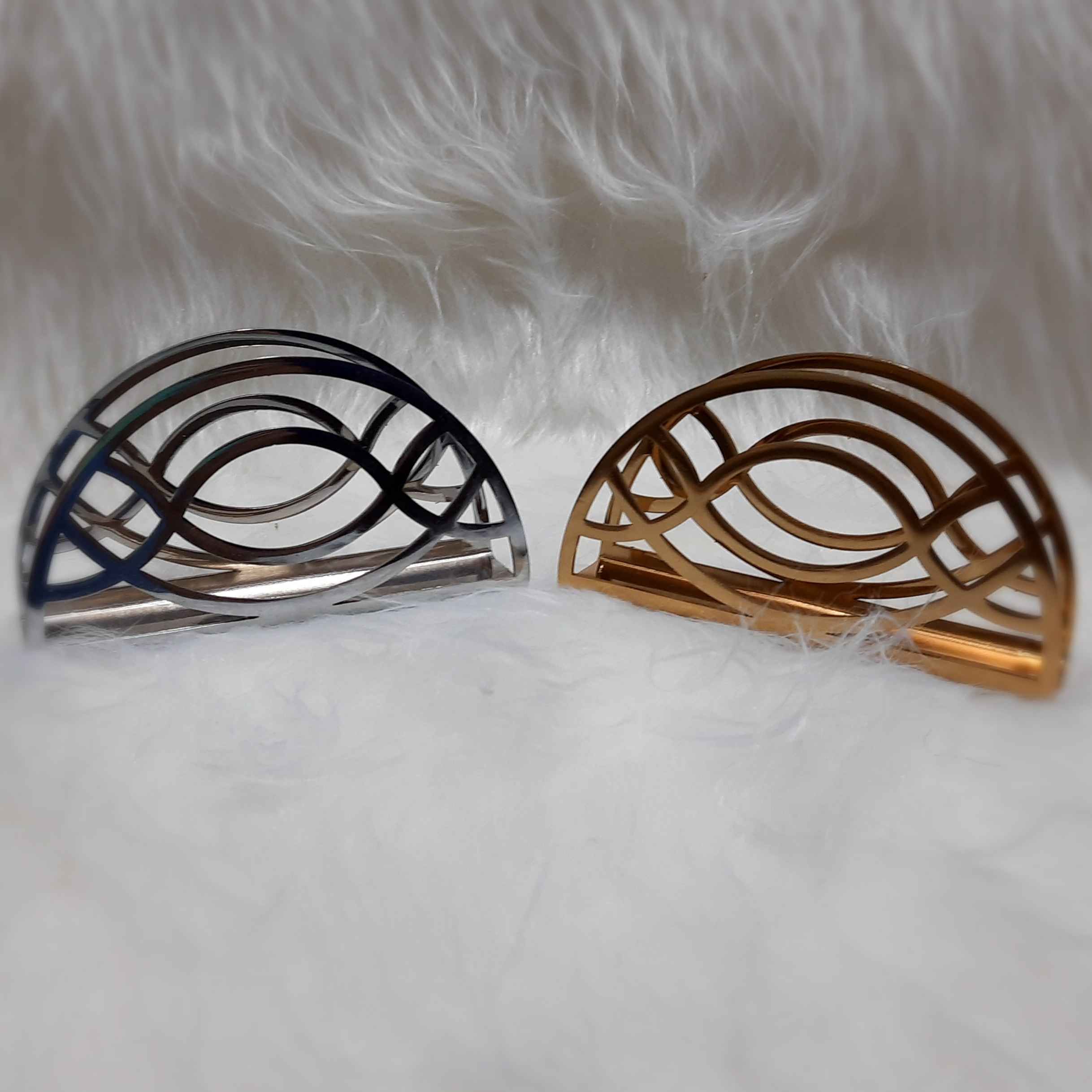 Metal Tissue Paper Holder – Celtic Knot Design for Any Room