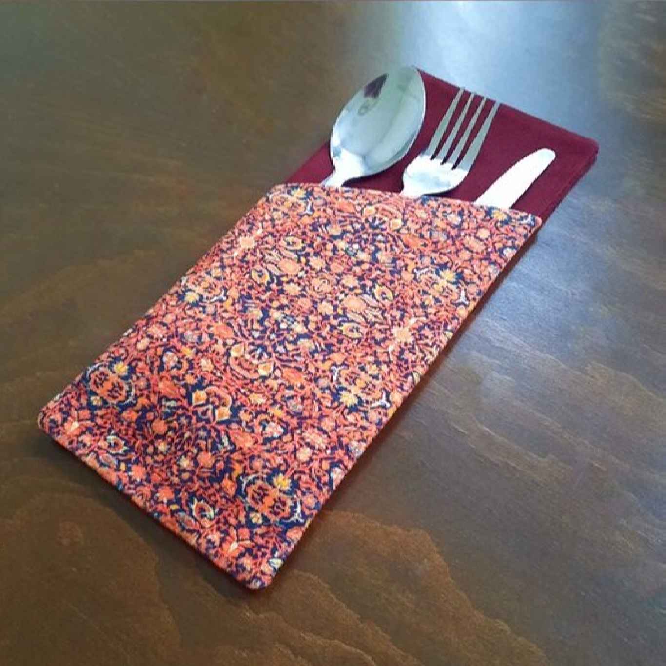 Velvet Cutlery Pouch with Whirling Dervish Design – Unique Table Decor