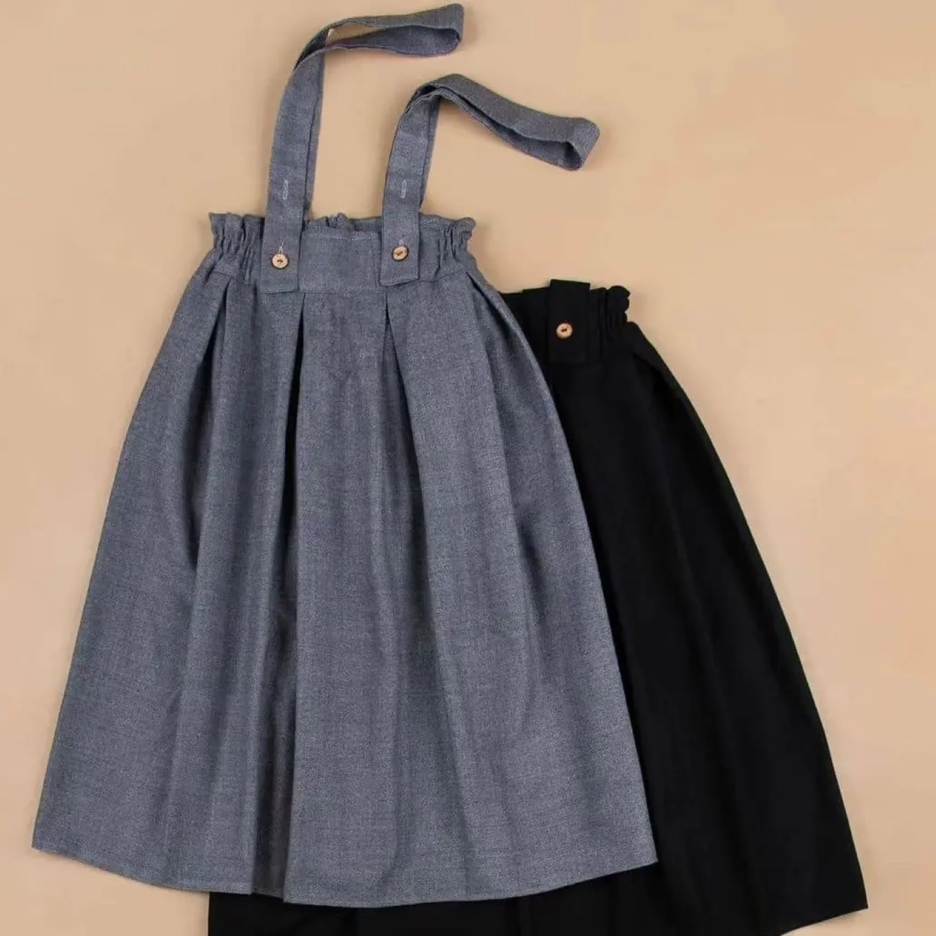 スカート eaphi 2 way suspender skirt タグ付 eaphi 2way suspender skirt ブラック 完売品 - メルカリ