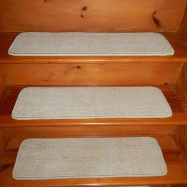 Carpet Stair Tread Indoor – Slip Resistant Cream, 2 Pcs