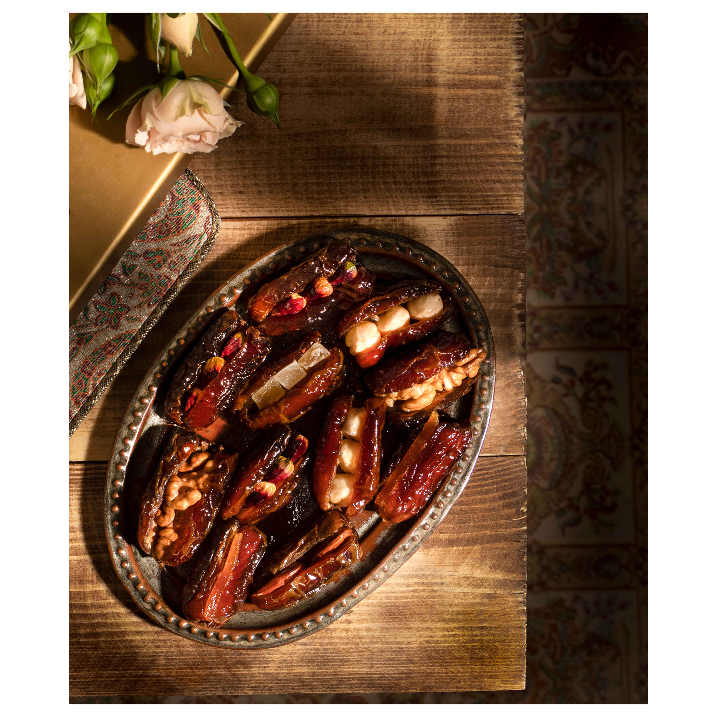 Dried Iranian Dates – Piarom Variety Stuffed with Assorted Nuts