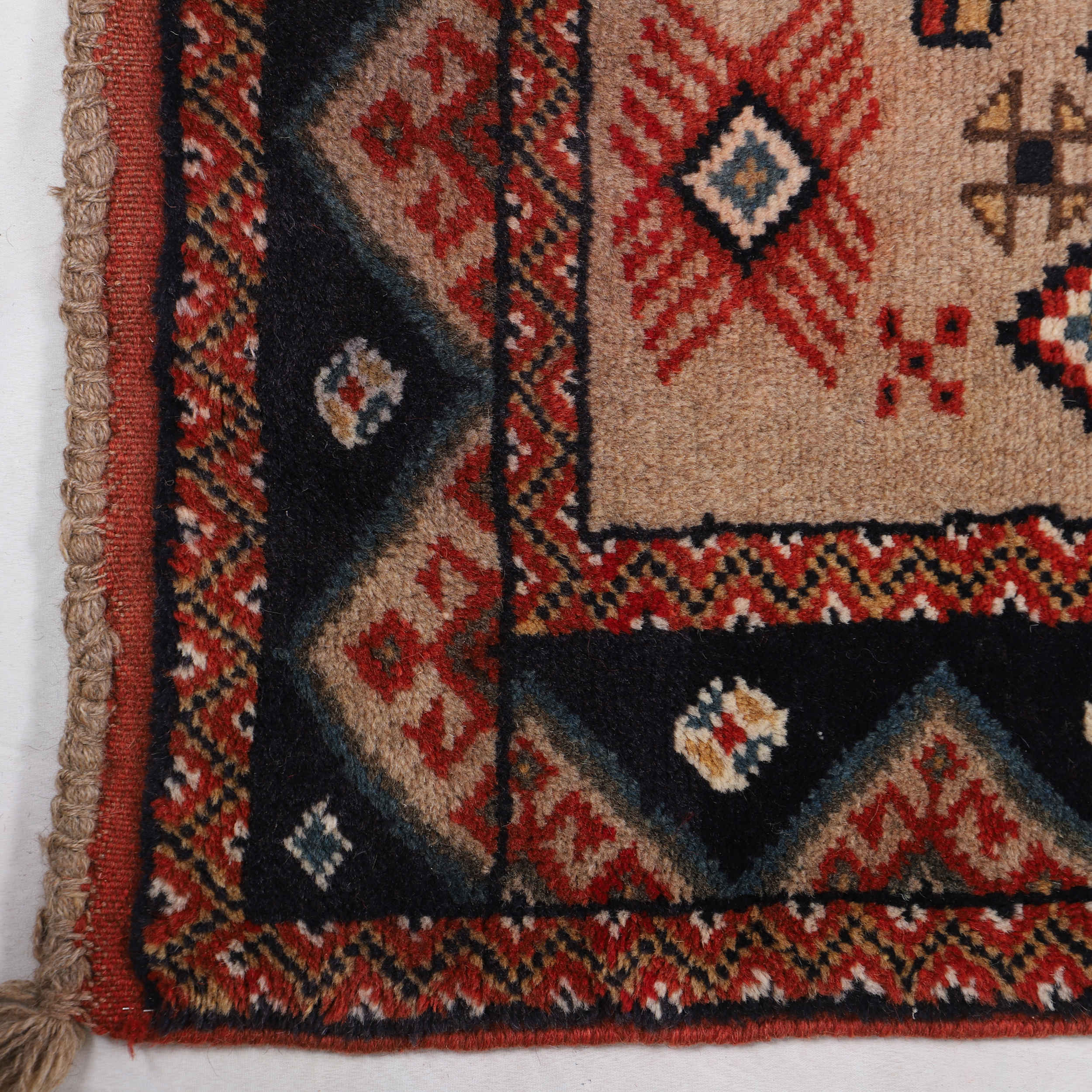 Persian Wool Carpet Hand-Knotted in Khorasan Iliati Red