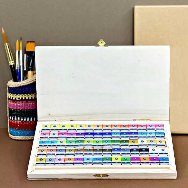 Raimon 70-Color Watercolor Set in Wooden Box