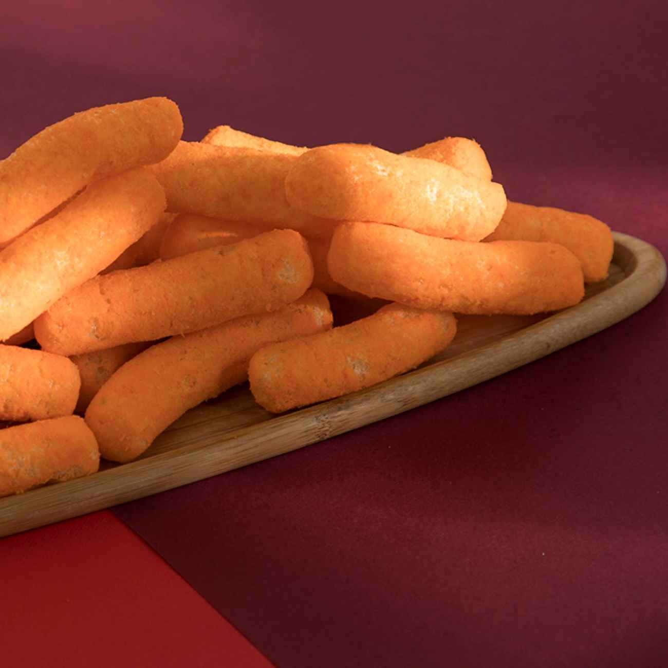 Chuckles Iranian Pofak – Cheese & Herbs Puffed Snack, 52 gr (15x)