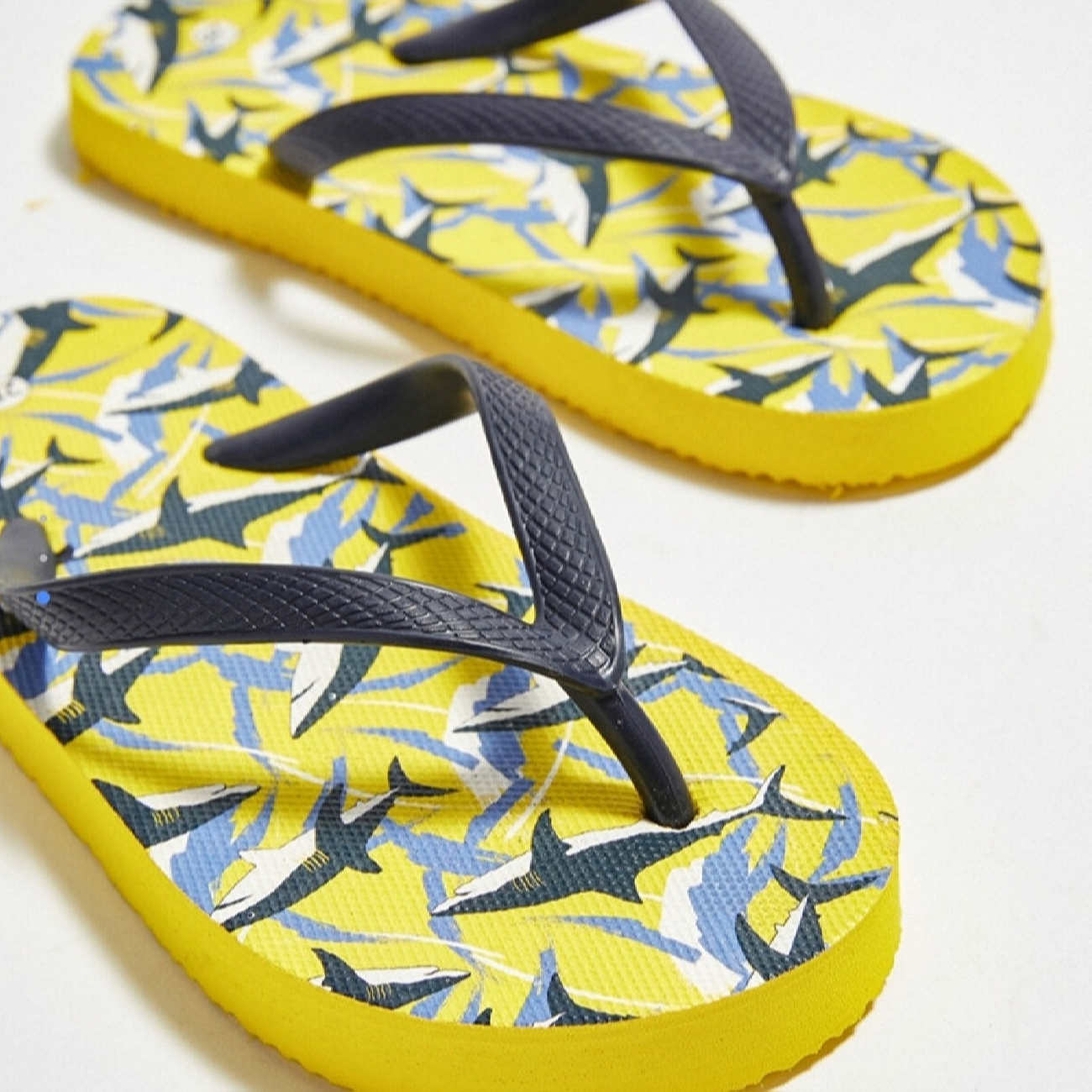 Flip Flop Thong Slippers for Men with Medical Insole