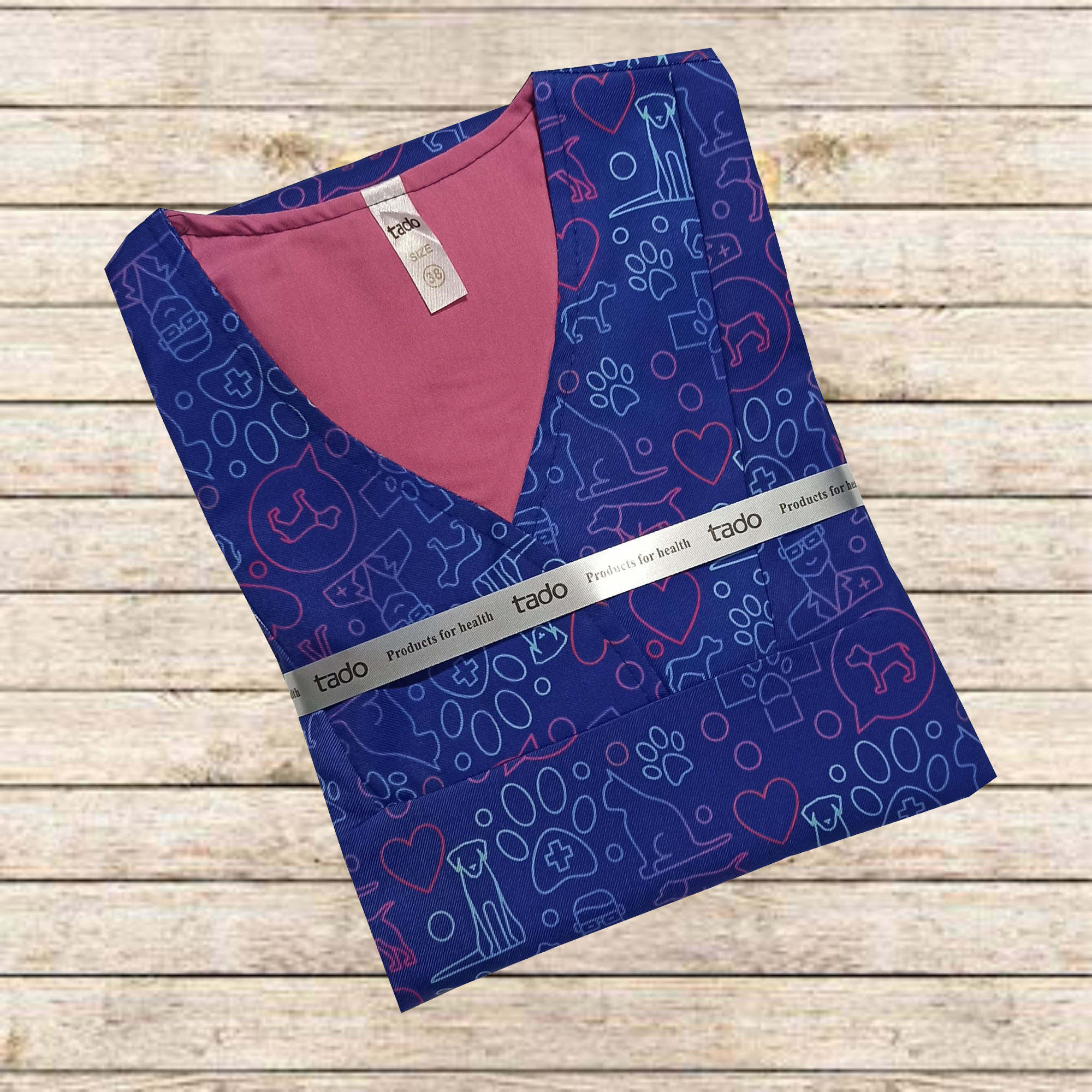 Women’s Long Sleeve Vet Scrub Uniform with 3 Pockets – Practical & Stylish