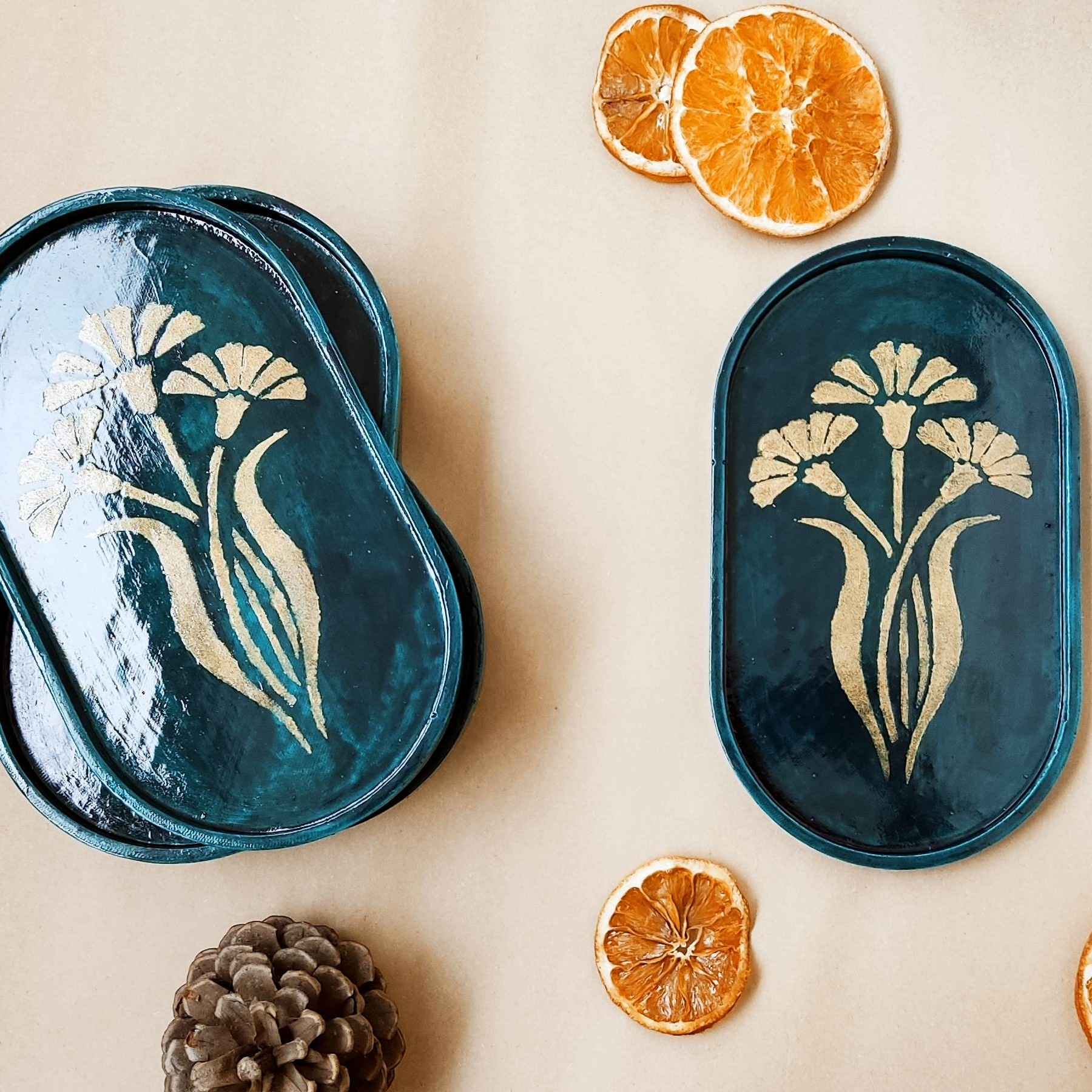 Artistic Concrete Serving Tray with Floral Design