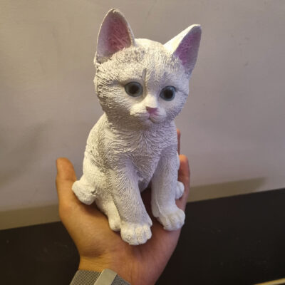 Decorative Sitting Kitten Figurine – Cute Cat Sculpture