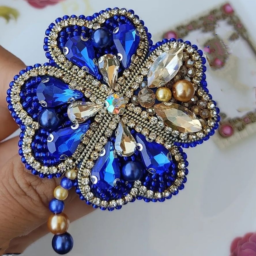 Feminine Beaded Brooch Pin with Flower Design