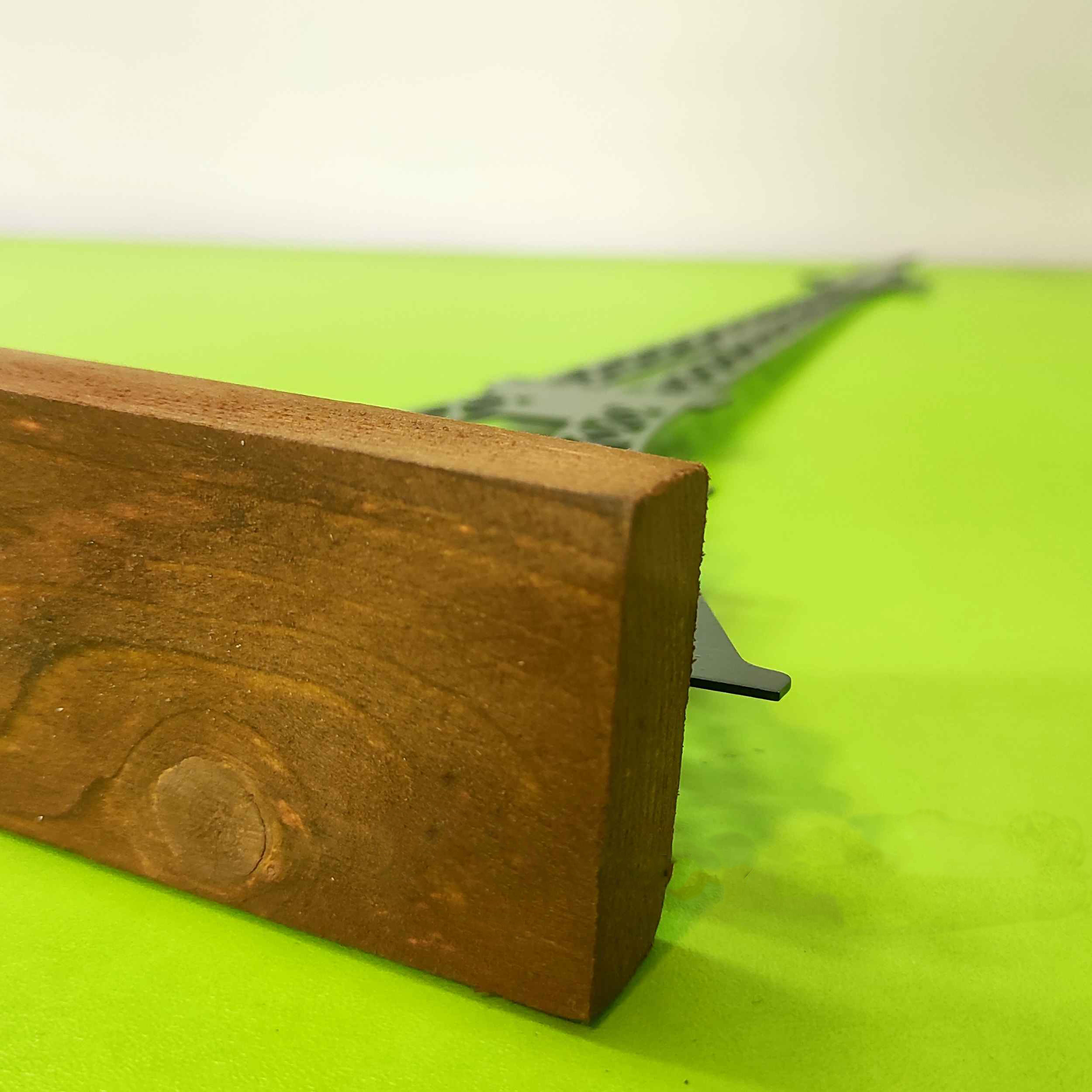 Metal Minimalist Figurine Sculpture Artwork Eiffel Tower